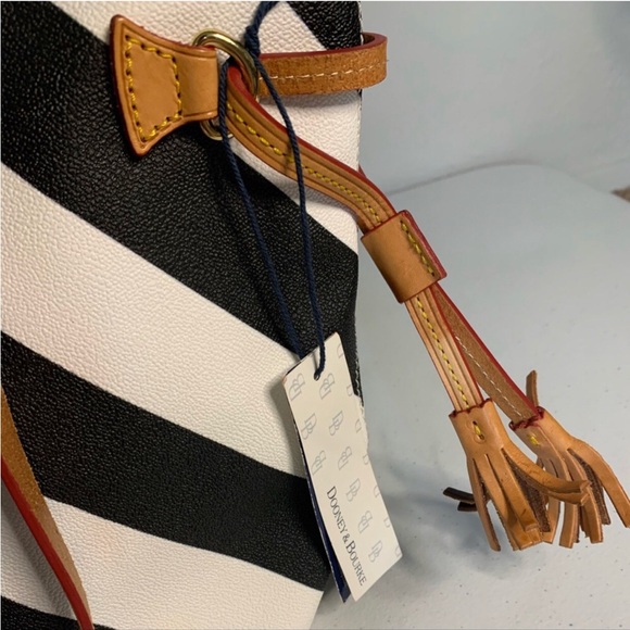 Dooney& Bourke Bailey Bag - Picture 8 of 11